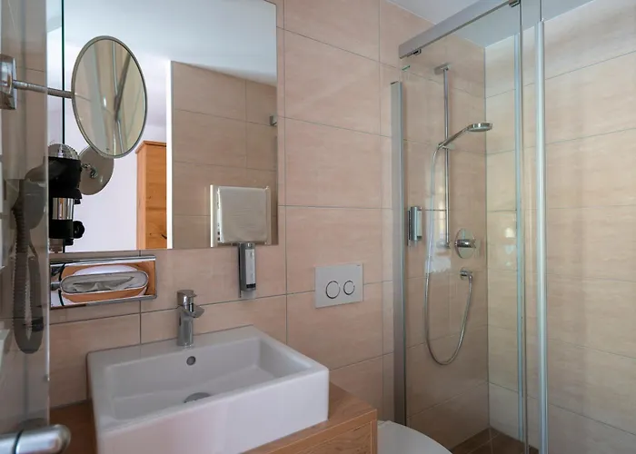 Hotel Alpenhotel Erika 4*