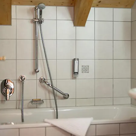 Hotel Alpenhotel Erika 4*