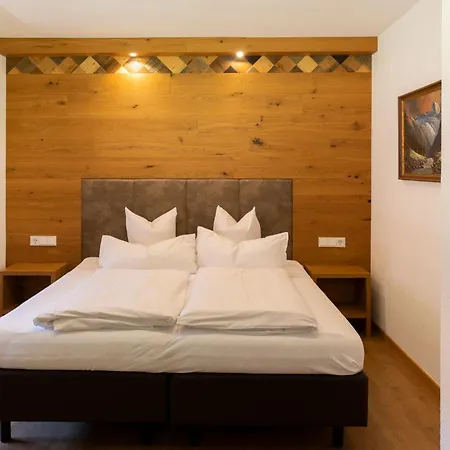 Alpenhotel Erika Hotel Ischgl